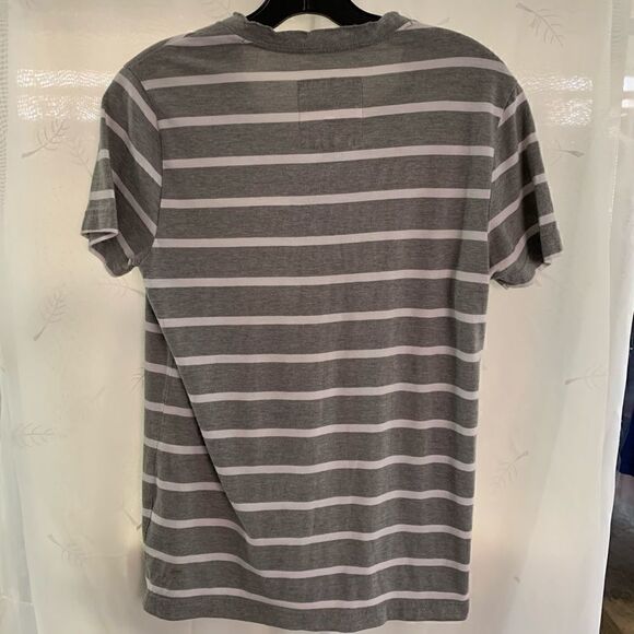 Hollister t-shirt s grey stripes 2 buttons upfront - Picture 6 of 7